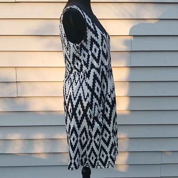 Southwestern Style dress cream and black size Small - Picture 4 of 9